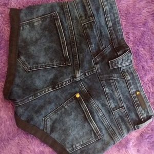 H&M Shorts - Acid Washed High-Waist Shorts by H&M H&M Shorts - Acid Washed High-Waist Shorts by H&M